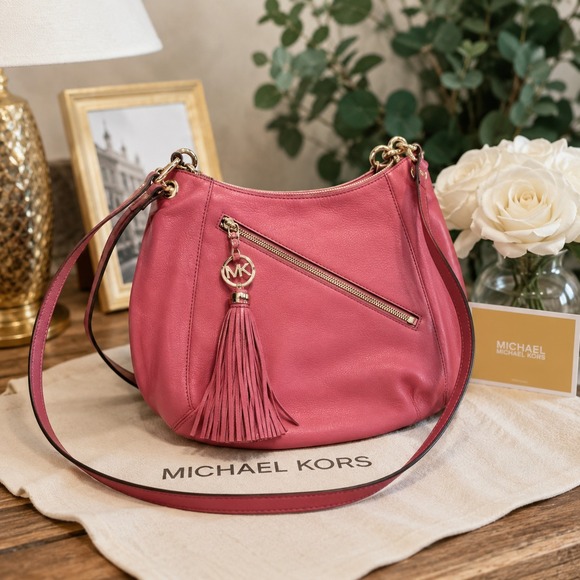 Michael Kors Handbags - Michael Kors Pink Leather Hobo Shoulder Bag Tassel Charm Gold Tone Zip Pocket